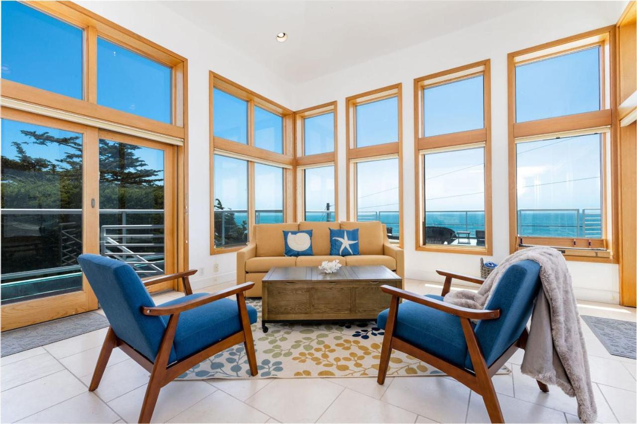 Luxury Beachfront Penthouse Walk To The Beach Restaurants Entertainment ハーフムーンベイ エクステリア 写真