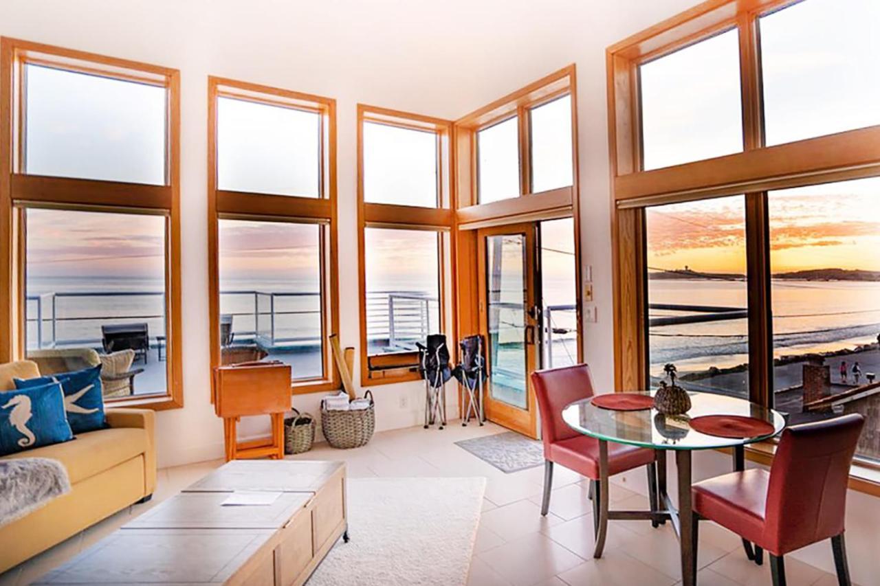 Luxury Beachfront Penthouse Walk To The Beach Restaurants Entertainment ハーフムーンベイ エクステリア 写真